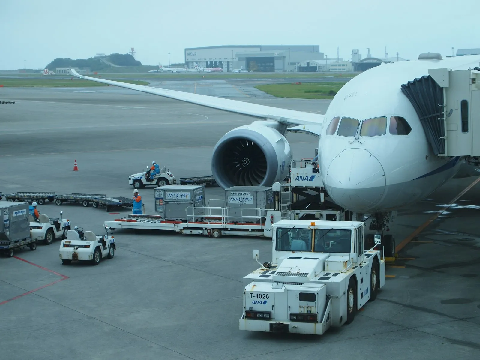 Naha airport eSIM: online before the island hopping starts